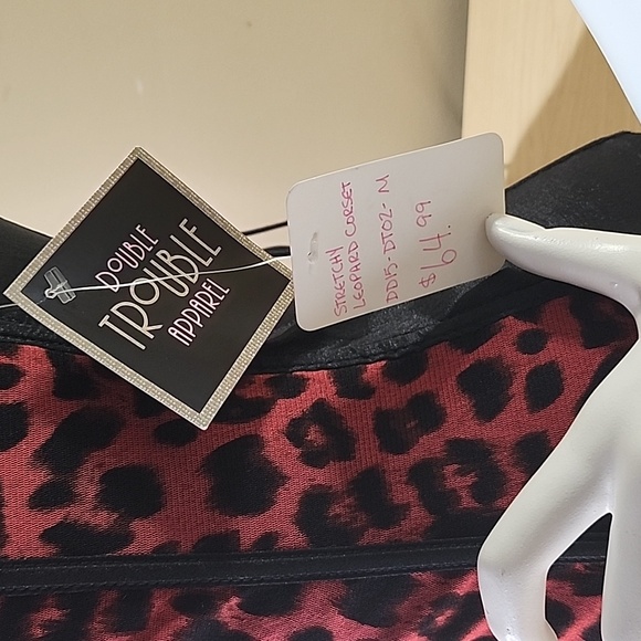Red Cheetah (or Leopard?) Print Corset - Picture 3 of 5